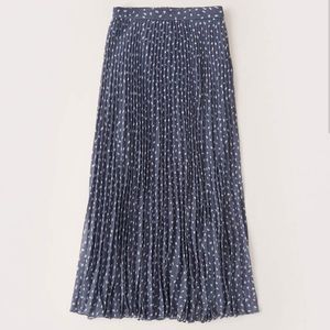 A&F pleated chiffon midi skirt